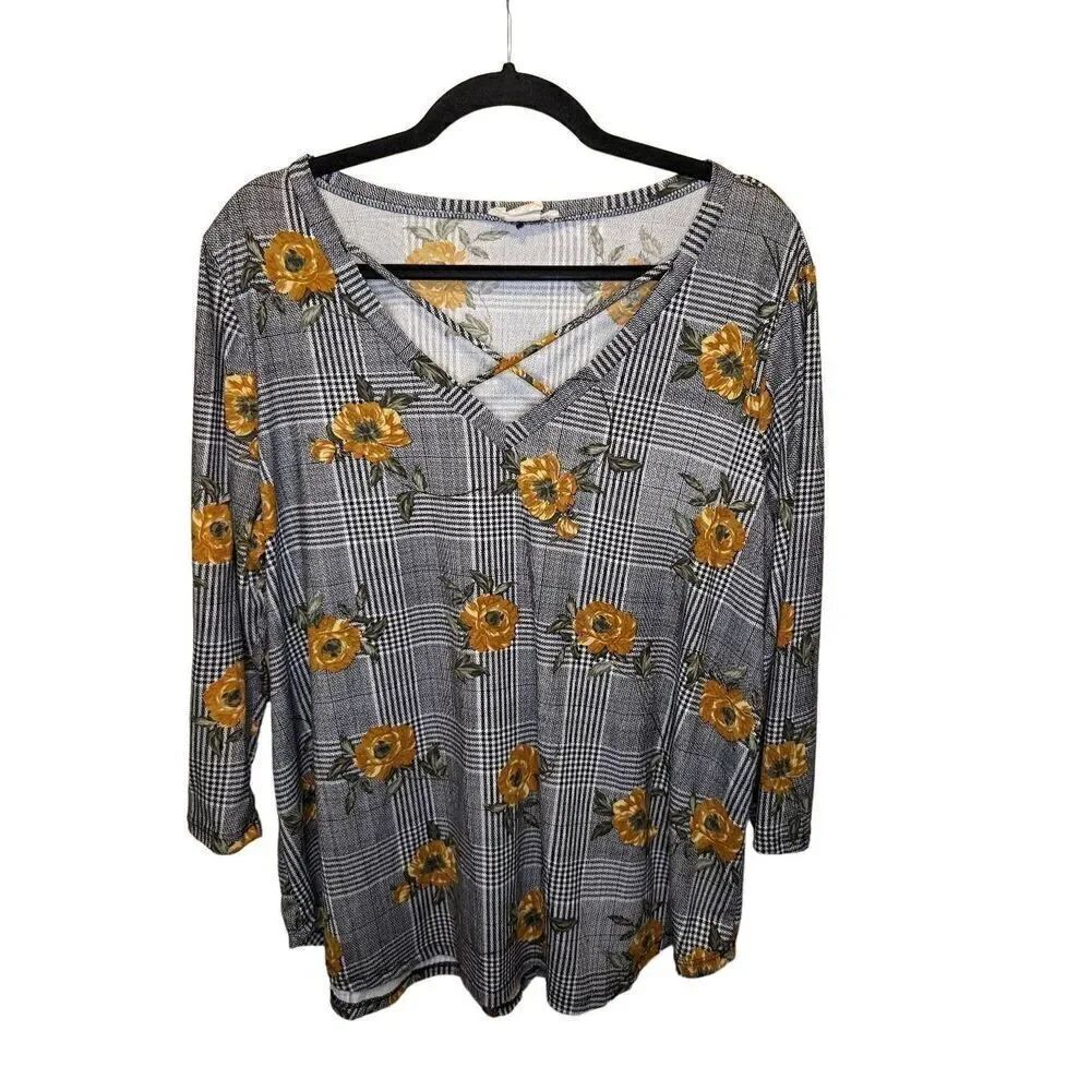 No Comments Long Sleeve Floral Shirt Women's Size 1X